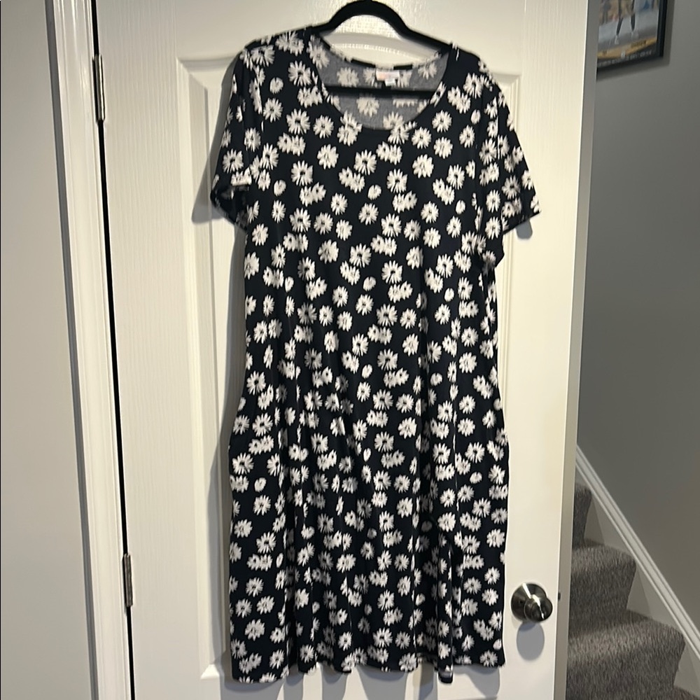LuLaRoe Black and White Casual Midi Sundress